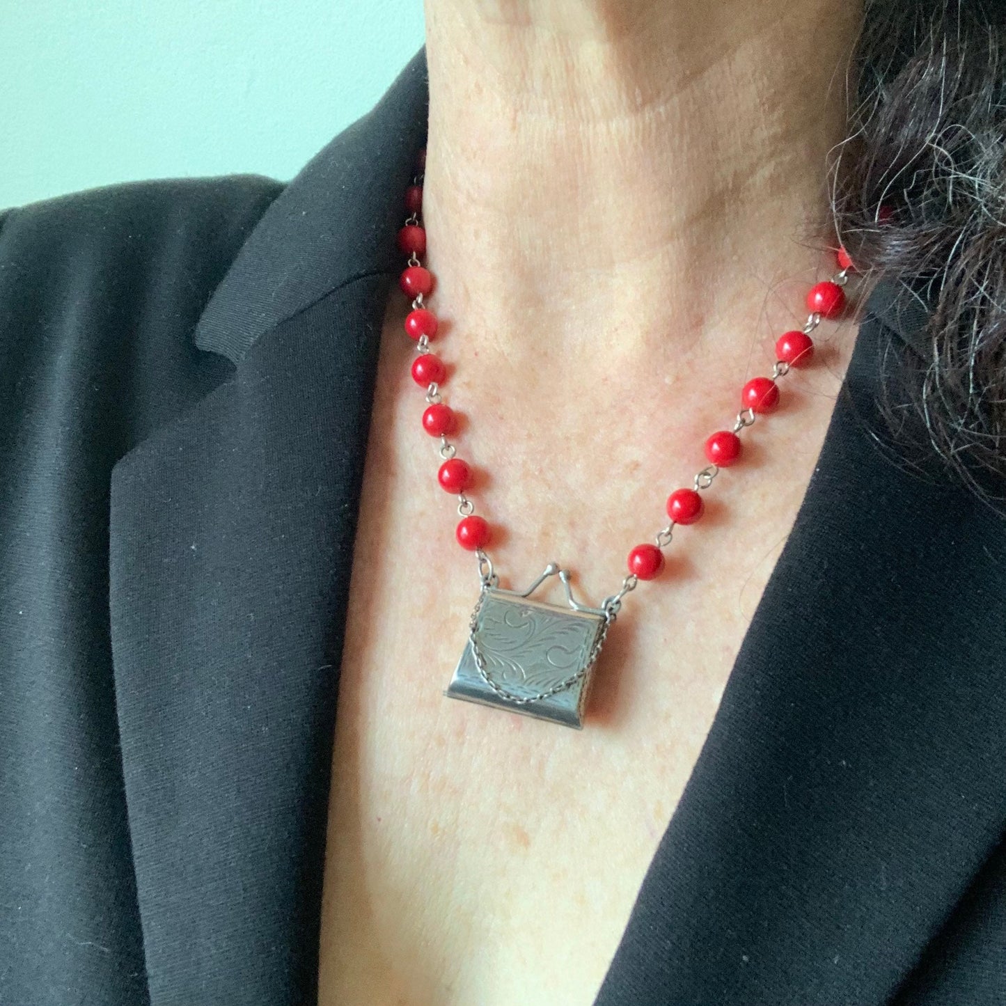 Vintage locket statement necklace - red coral beaded necklace - unique boho jewelry - Adjustable length necklace with purse-shaped locket